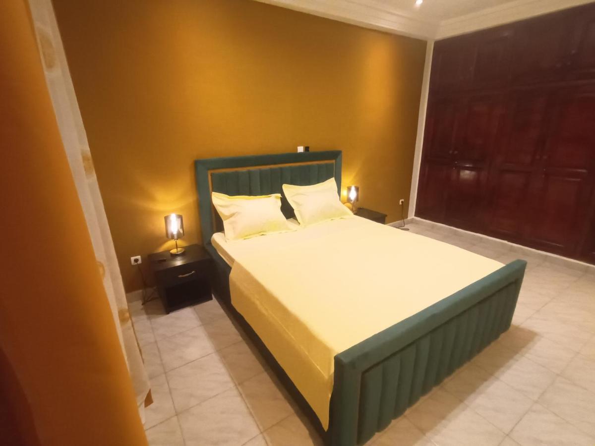 Residence Deluxe Yaoundé Eksteriør bilde