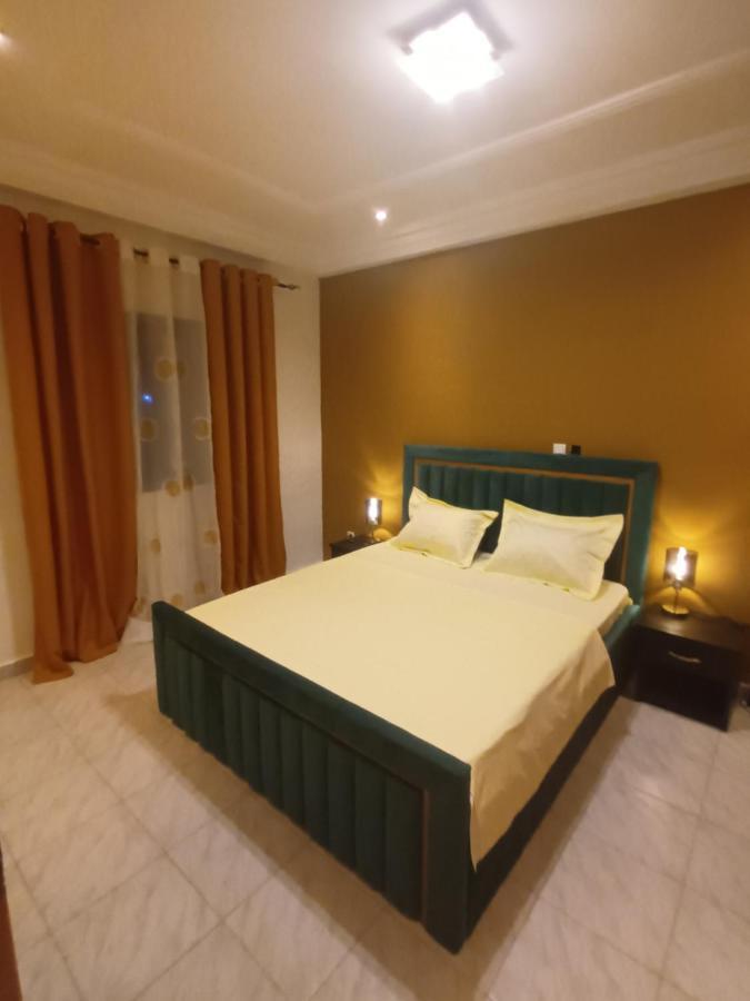 Residence Deluxe Yaoundé Eksteriør bilde